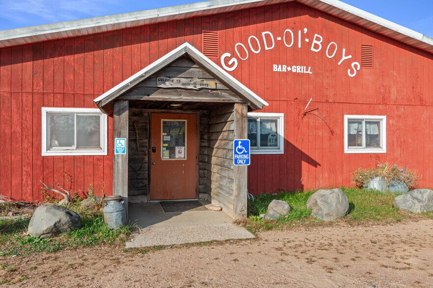 More Photos Of N4183 4th Ave, Hancock Bar For Sale