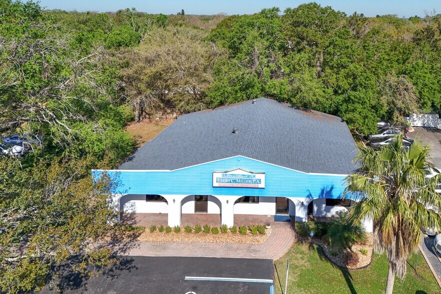 More Photos Of 205 E Burleigh Blvd, Tavares Office For Sale