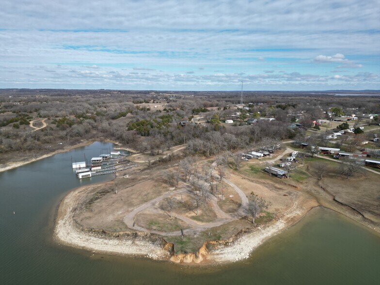 More Photos Of 13947 Reel Ln, Madill Marina For Sale