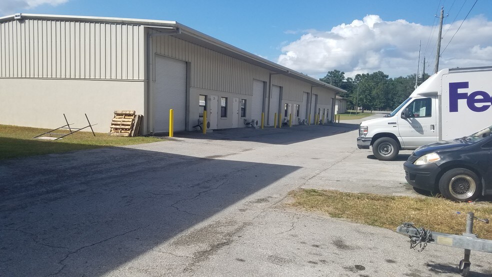 More Photos Of 4500 NE 35th St, Ocala Warehouse For Lease