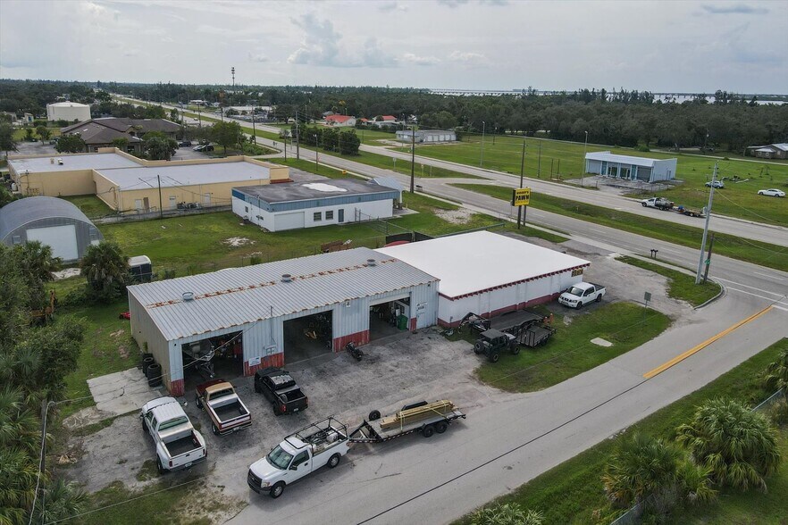 More Photos Of 5218 Duncan Rd, Punta Gorda Warehouse For Sale