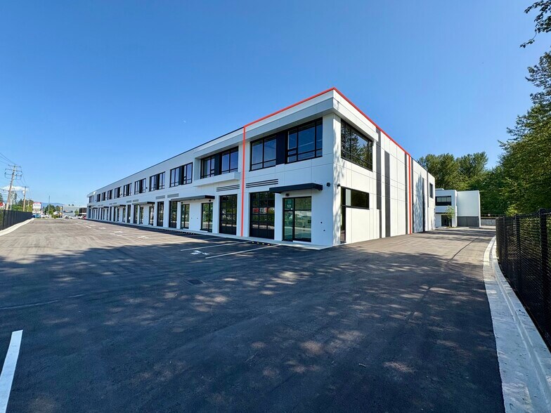 More Photos Of 2660 Barnet Hwy, Coquitlam Warehouse For Sale