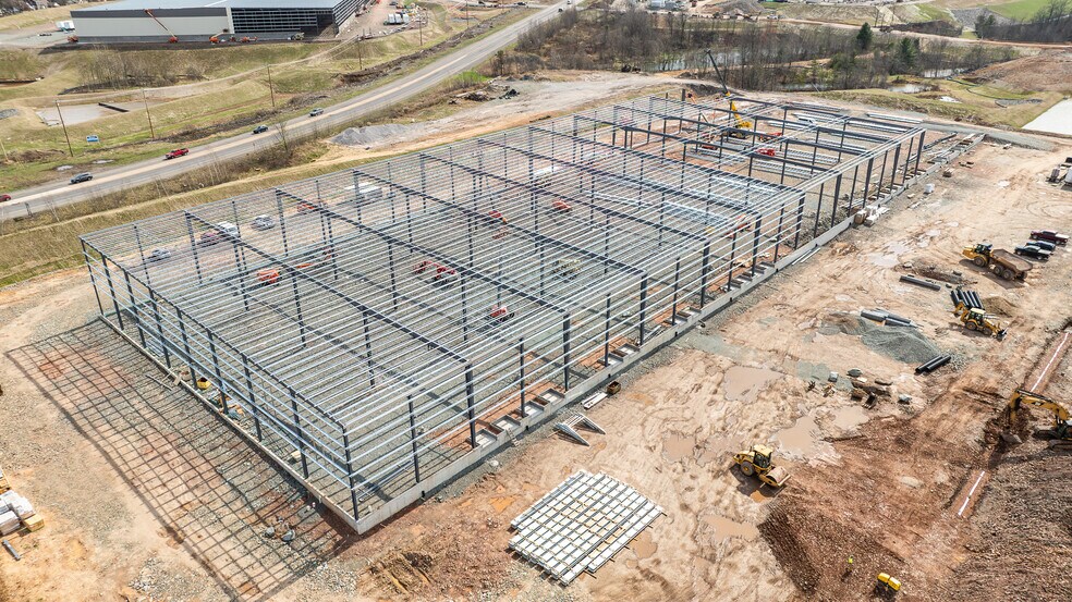 More Photos Of Route 424, Hazleton Distribution For Lease