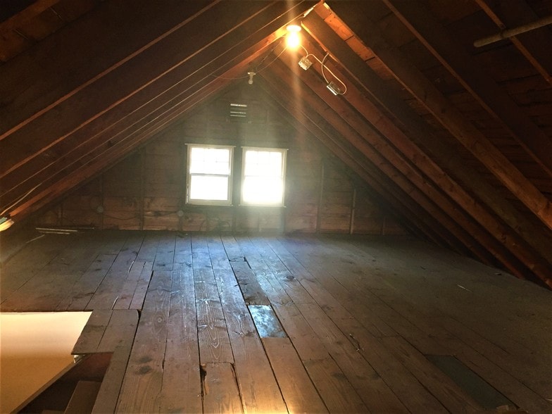 More Photos Of 211 W End Ave, Raritan Coworking Space
