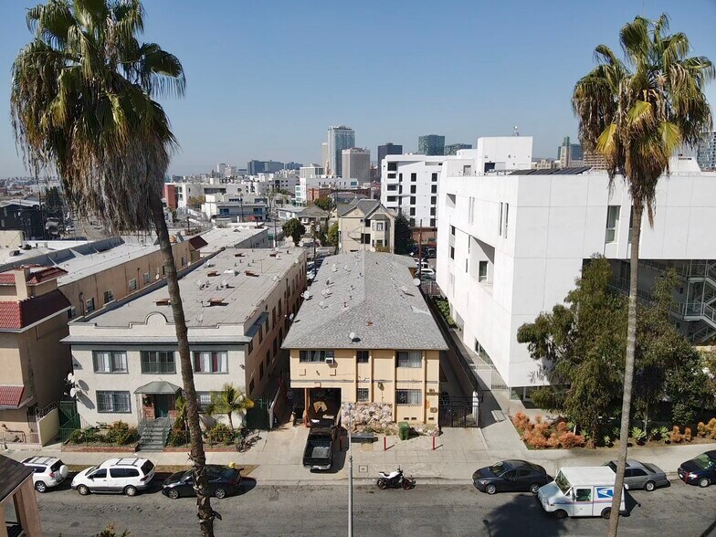 Primary Photo Of 827 S Carondelet St, Los Angeles Apartments For Sale
