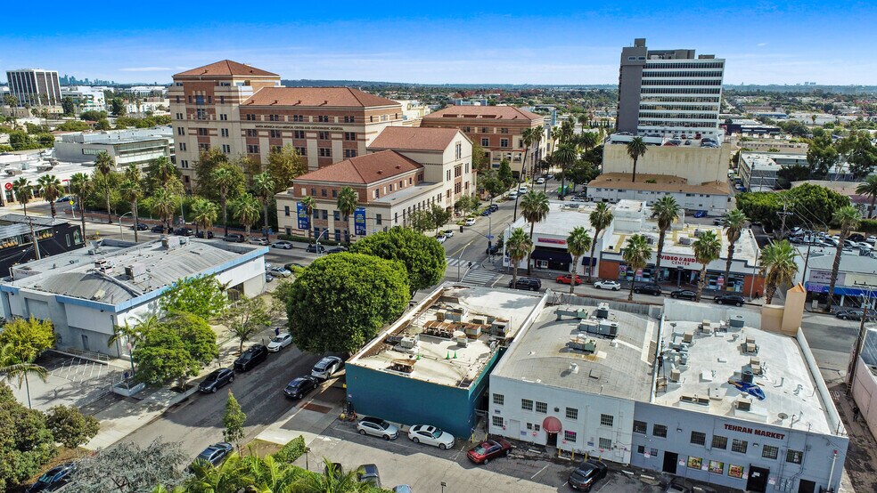 More Photos Of 1433 Wilshire Blvd, Santa Monica Restaurant For Lease