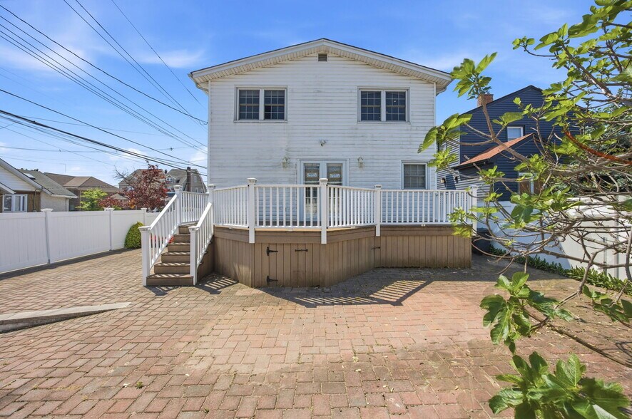 More Photos Of 9819 160th Ave, Howard Beach Apartments For Sale
