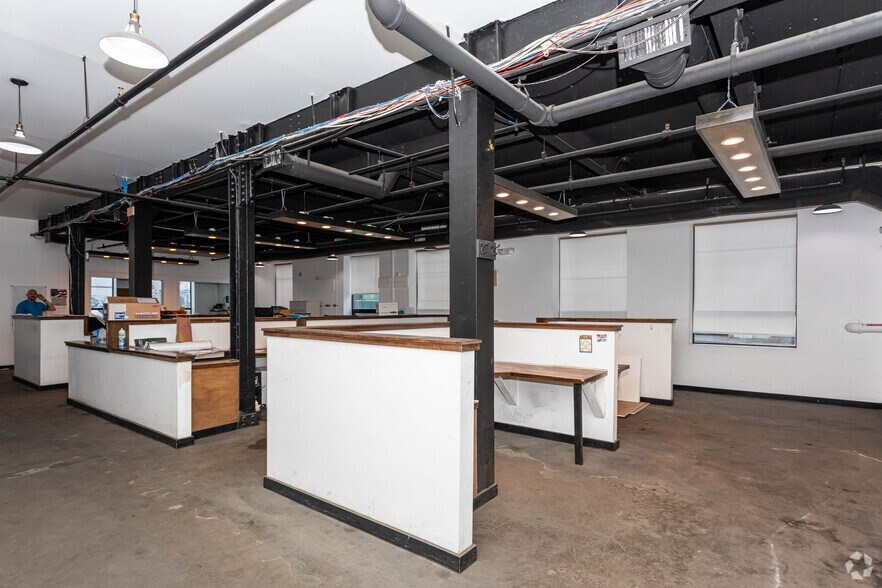 More Photos Of 99 Jersey Ave, New Brunswick Warehouse For Lease