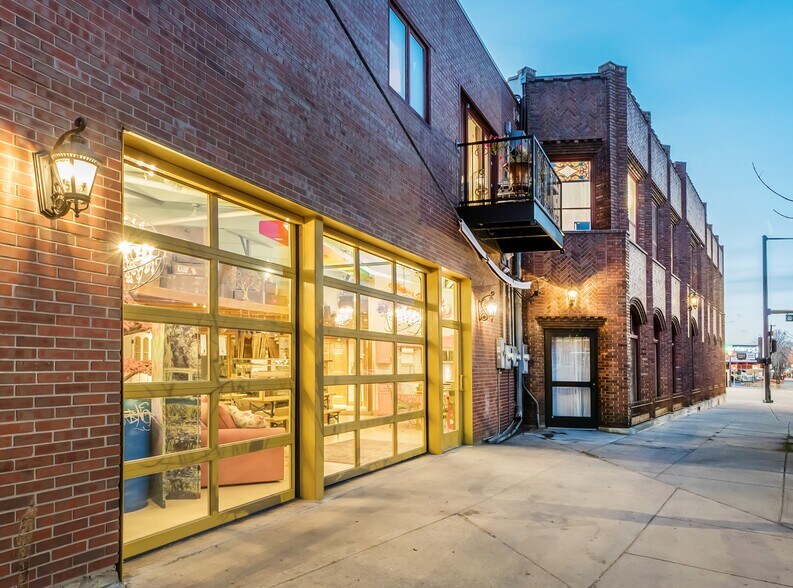More Photos Of 2150 Curtis St, Denver Storefront Retail Office For Sale
