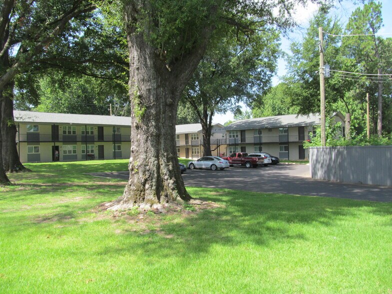 More Photos Of 1222 Aubra Rd, Memphis Apartments For Sale
