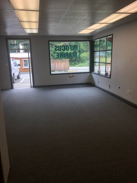 More Photos Of 9218 Brownsville Hwy NE, Bremerton Freestanding For Lease