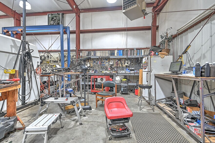 More Photos Of 2905 Cherokee Park Rd, Morristown Auto Dealership For Sale
