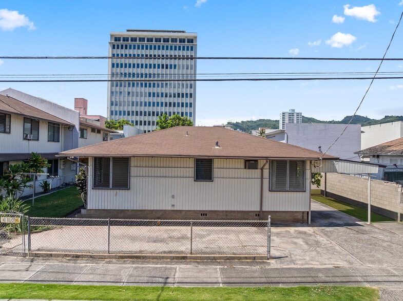More Photos Of 1128 Alohi Way, Honolulu Multifamily For Sale