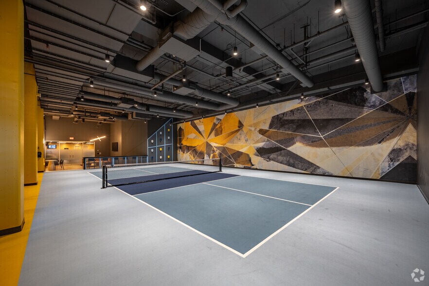 More Photos Of 800 LaSalle Ave, Minneapolis Office For Lease