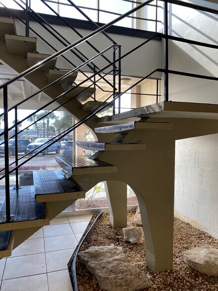 More Photos Of 3910 S Washington Ave, Titusville Office For Lease