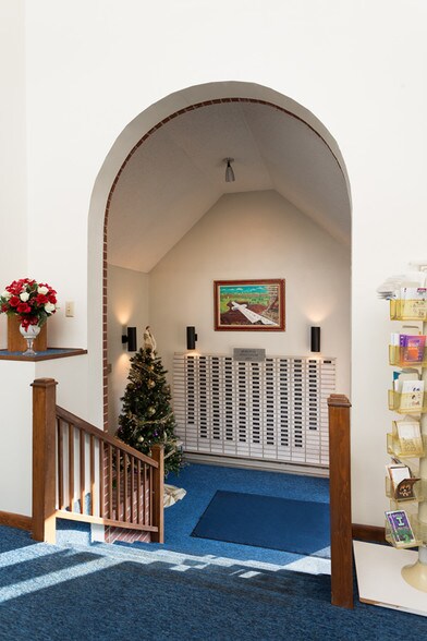 More Photos Of 305 W Columbia St, Farmington Religious Facility For Sale