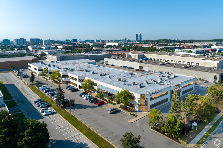 More Photos Of 35 E Beaver Creek Rd, Richmond Hill Warehouse For Lease