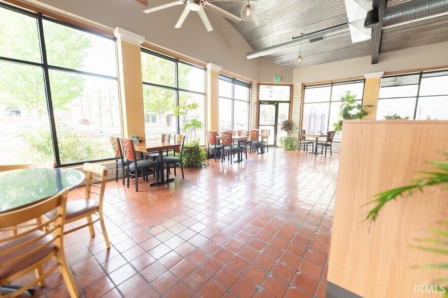 More Photos Of 409 S Walnut St, Bloomington Restaurant For Sale