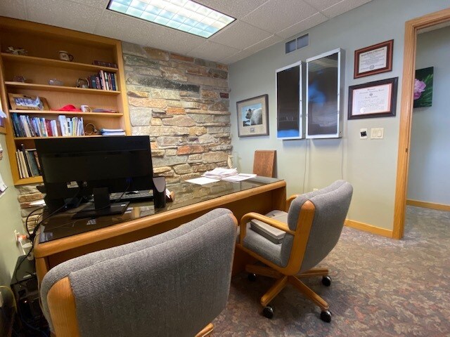 More Photos Of 3125 Main St, Stevens Point Office For Sale