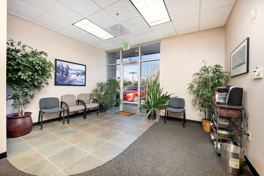 More Photos Of 951 Reserve Dr, Roseville Medical For Sale