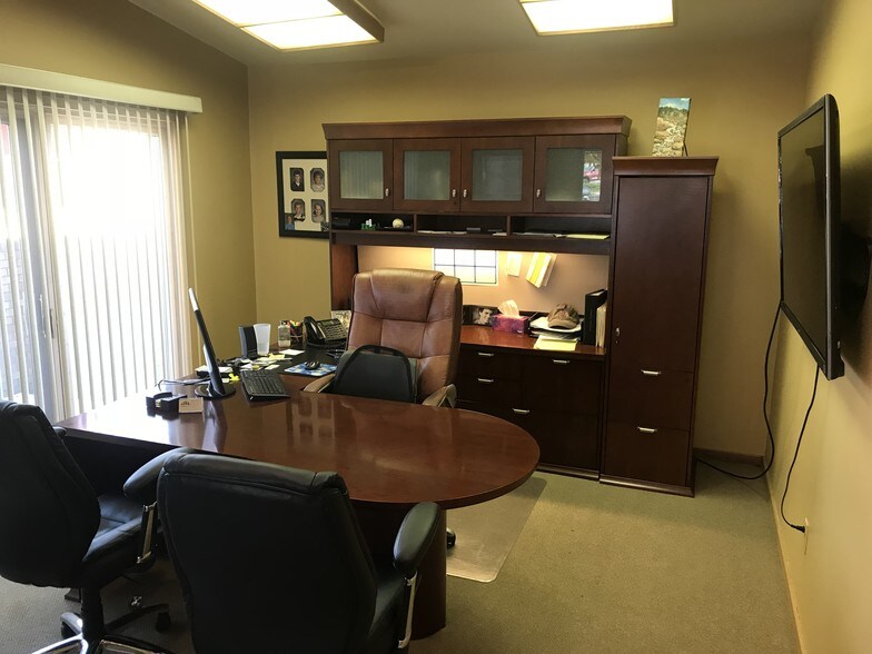 More Photos Of 375 E Horsetooth Rd, Fort Collins Office Residential For Lease
