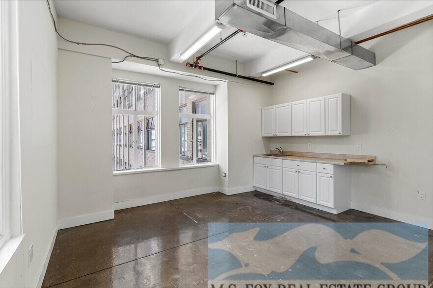 More Photos Of 1420 Walnut St, Philadelphia Office For Lease