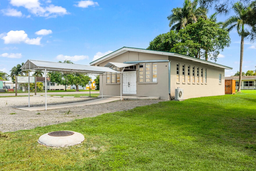 More Photos Of 224 NW Avenue G, Belle Glade Religious Facility For Sale