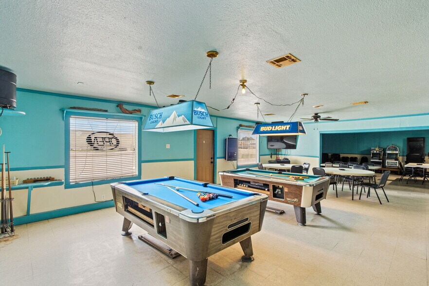More Photos Of 12605 Highway 6, Santa Fe Bar For Sale