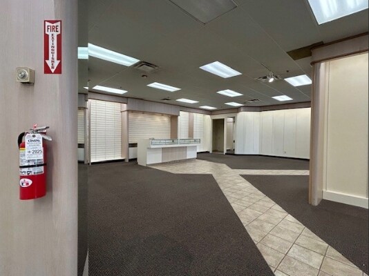 More Photos Of 790-824 Main St, Milford Unknown For Lease