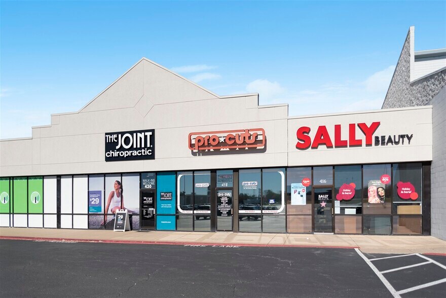 More Photos Of 410-530 S Rangeline Rd, Joplin Storefront For Sale