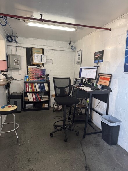 More Photos Of 2241A Light St, Bronx Industrial For Lease