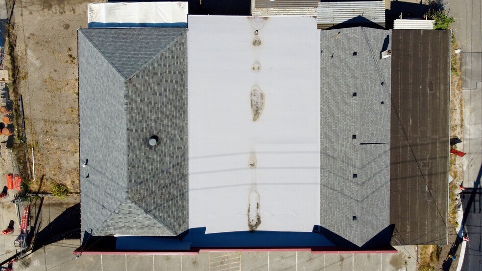 More Photos Of 405 S National Ave, Bremerton Service For Sale