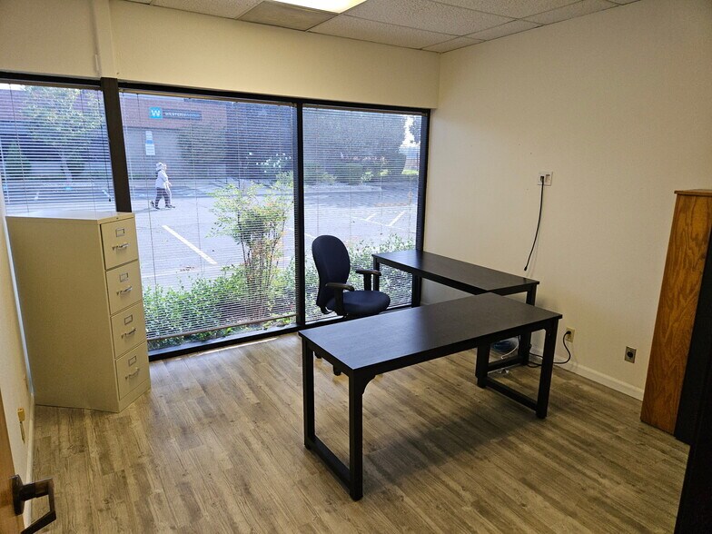 More Photos Of 5510 Skylane Blvd, Santa Rosa Office For Lease