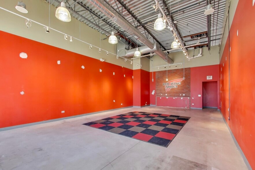 More Photos Of 17923-17927 Halsted St, Homewood Unknown For Lease