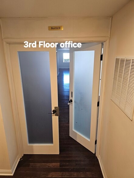 More Photos Of 27 S Royal Ave, Front Royal Medical For Lease