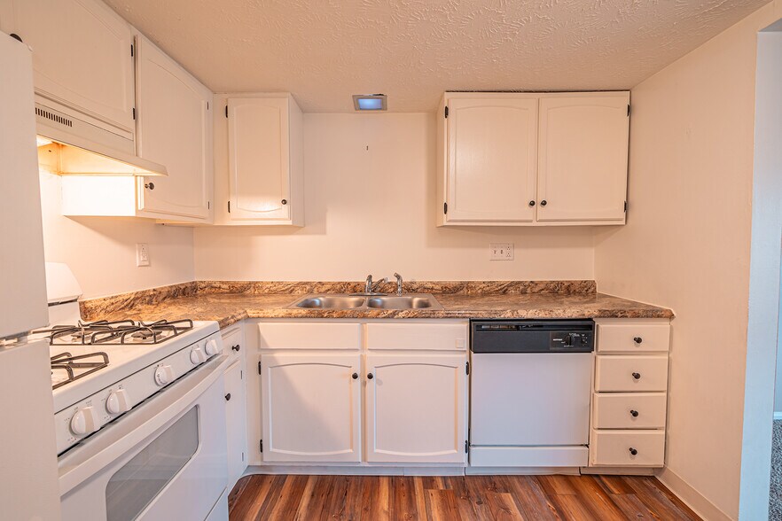 More Photos Of 545 Goucher St, Johnstown Apartments For Sale