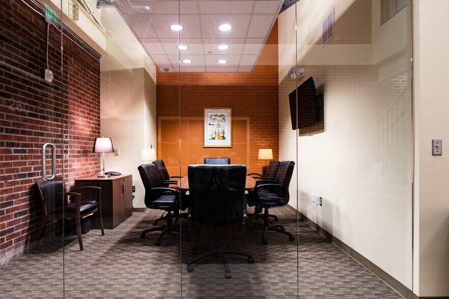 More Photos Of 363 Church St N, Concord Loft Creative Space For Lease