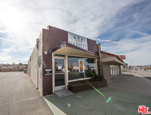 Primary Photo Of 730 W Main St, Barstow Freestanding For Sale