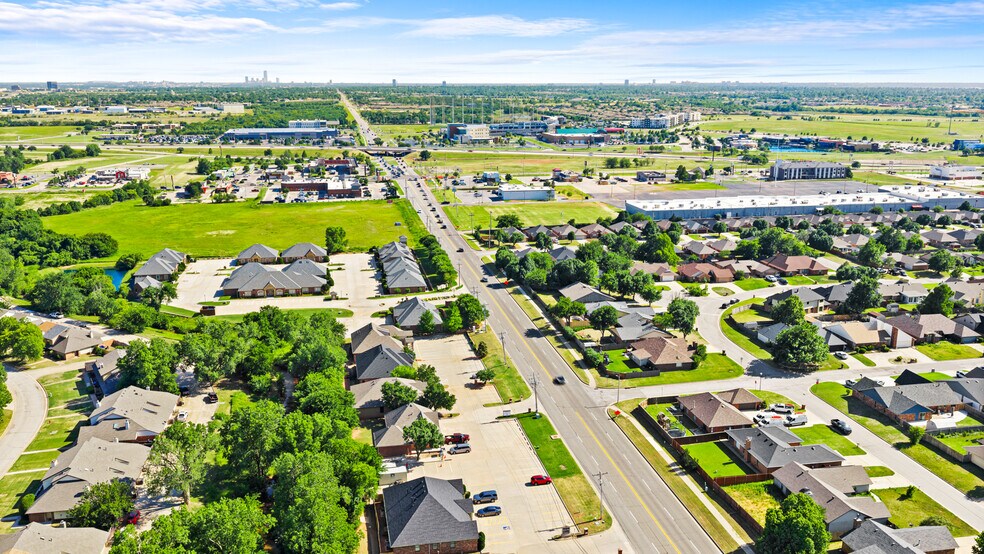 More Photos Of 14000 N Western Ave, Edmond Office For Sale