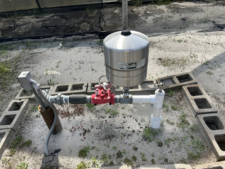 More Photos Of 23010 Wolf Branch rd, Sorrento Winery Vineyard For Sale