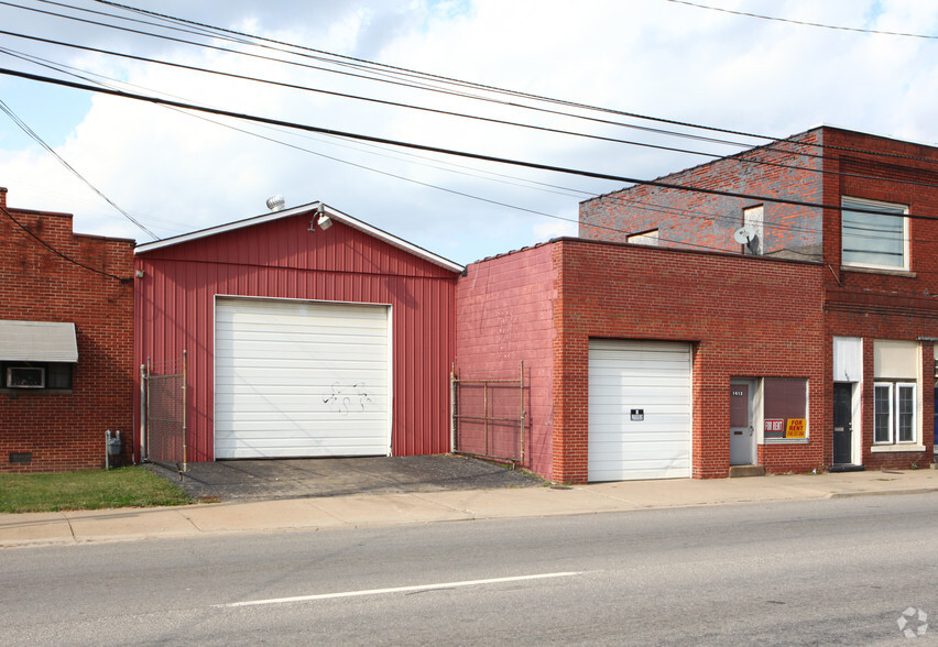 Primary Photo Of 1412 Adams Ave, Huntington Warehouse For Lease