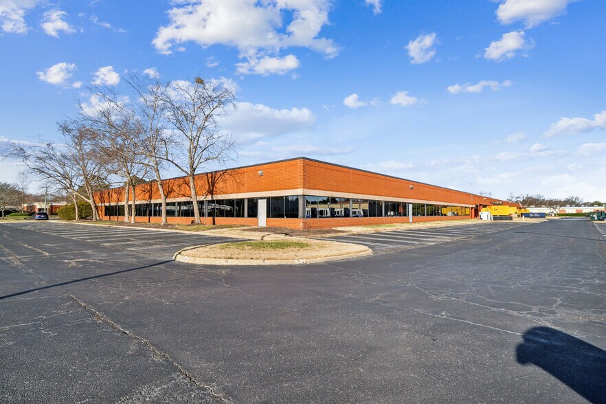 More Photos Of 2510 Walmer Ave, Norfolk Office For Sale