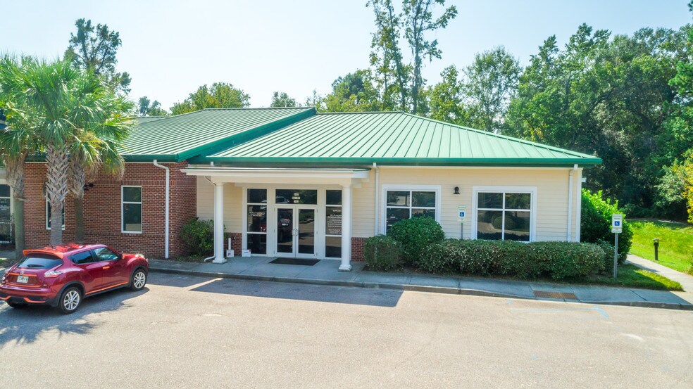 More Photos Of 897 Von Kolnitz Rd, Mount Pleasant Medical For Lease