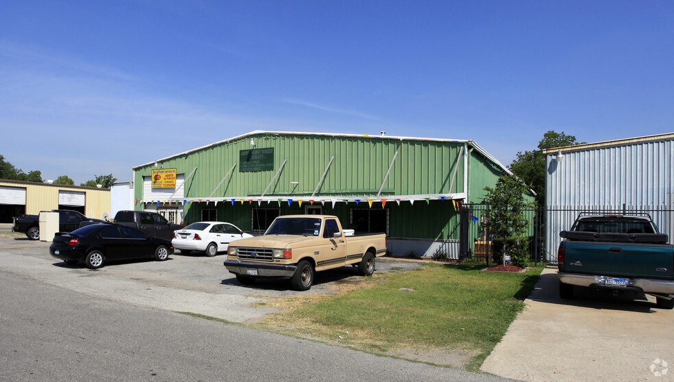 Primary Photo Of 713 Nebraska St, South Houston Warehouse For Sale