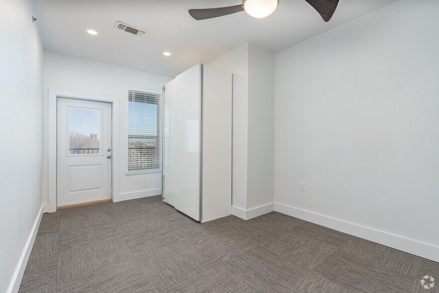 More Photos Of 404 Industrial St, Denton Apartments For Sale