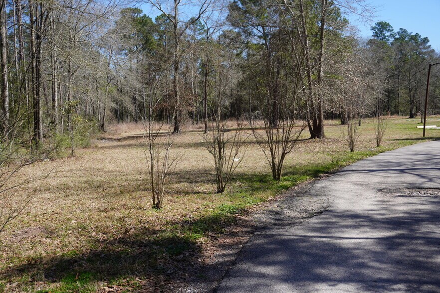 More Photos Of 000 Coon Hollow RD, Conroe Trailer Camper Park For Sale