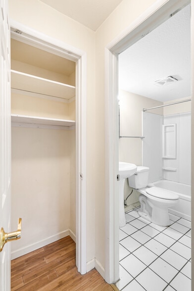 More Photos Of 1152 York St, Denver Apartments For Sale