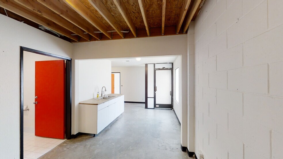 More Photos Of 1201-1211 N Main St, Los Angeles Loft Creative Space For Lease