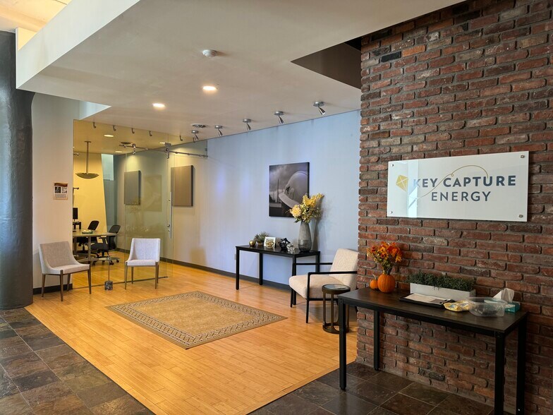 More Photos Of 25 Monroe St, Albany Office For Lease