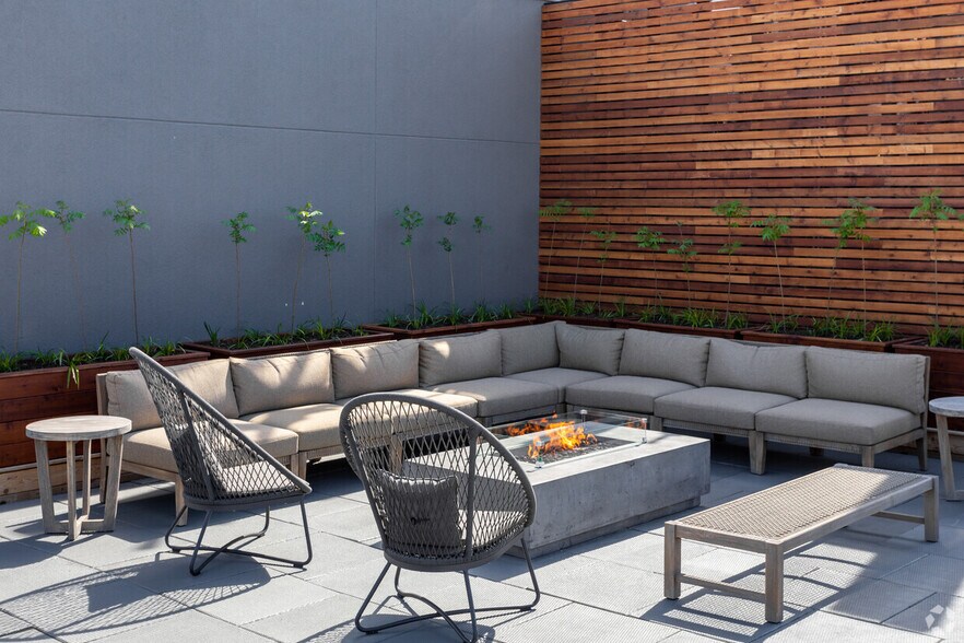 More Photos Of 50 Washington St, Norwalk Office For Lease